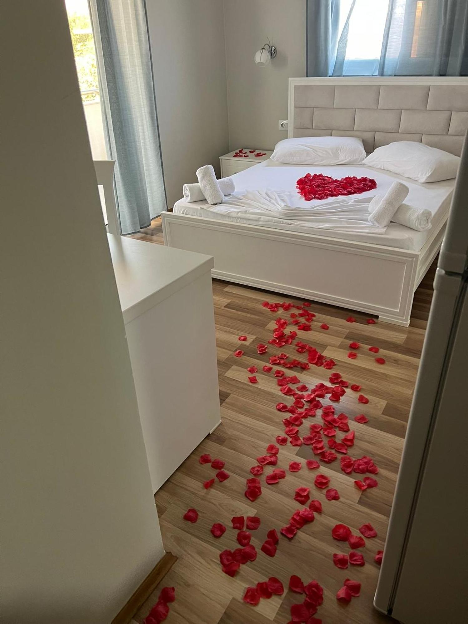 Dream Hotel Εξαμίλιο Εξωτερικό φωτογραφία